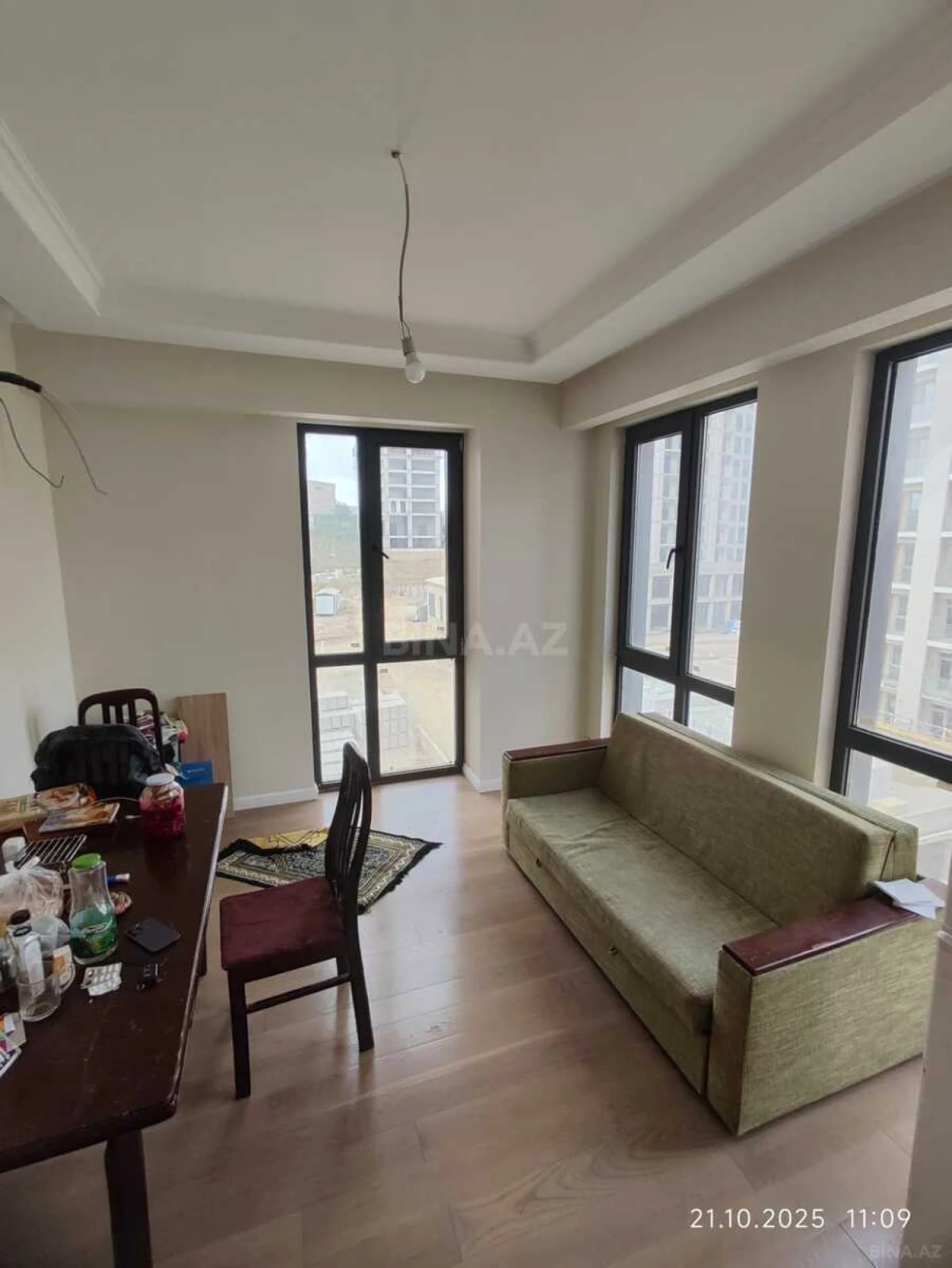Satılır 2 otaqlı mənzil 55 m²