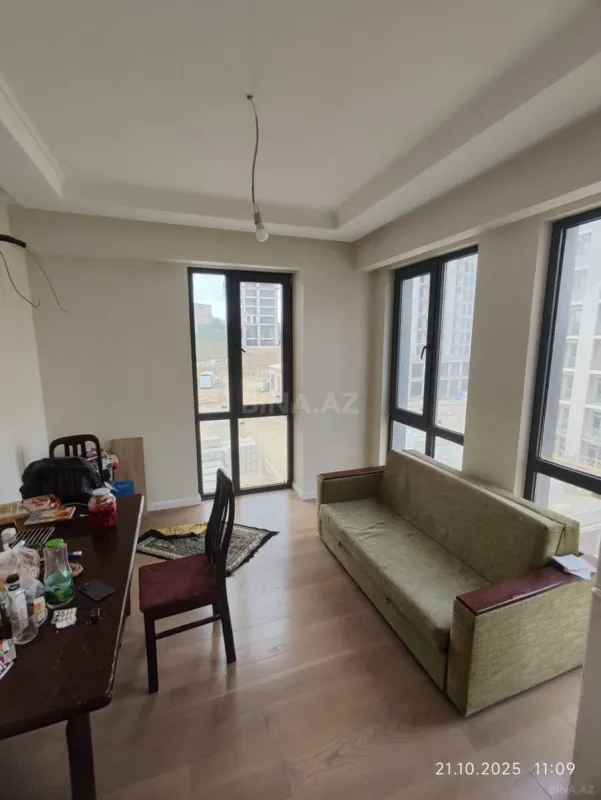 Satılır 2 otaqlı mənzil 55 m²