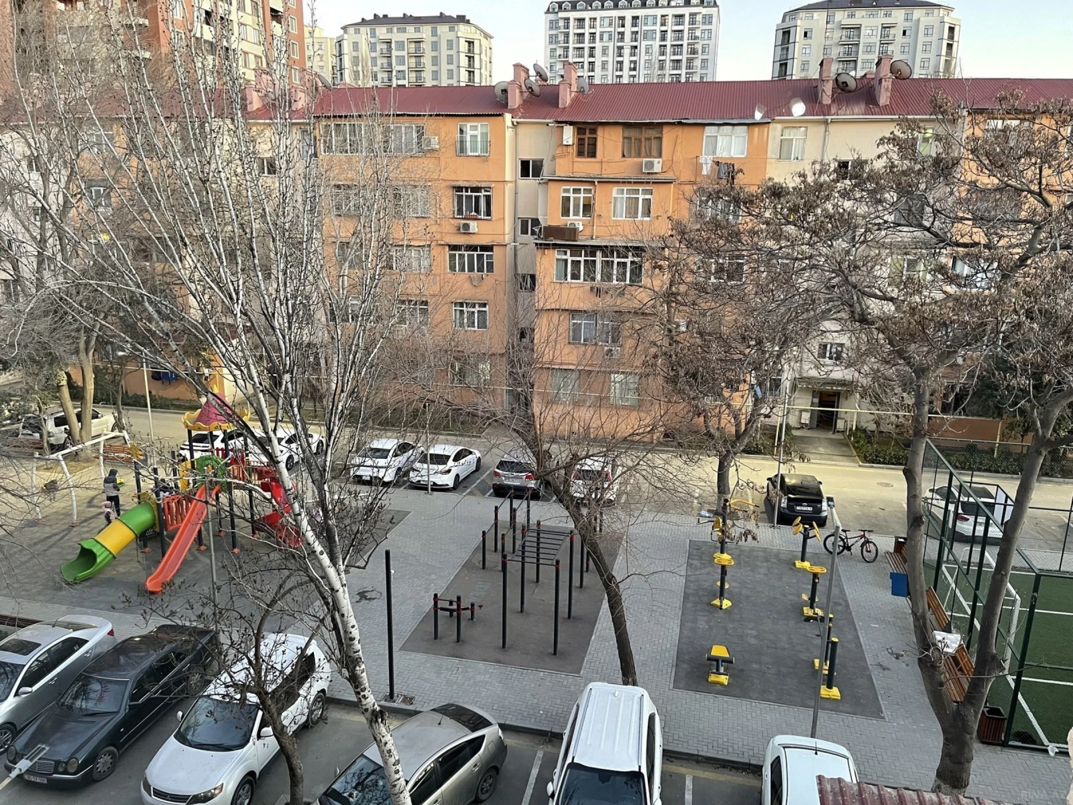 Kirayə verilir 2 otaqlı mənzil 50 m²