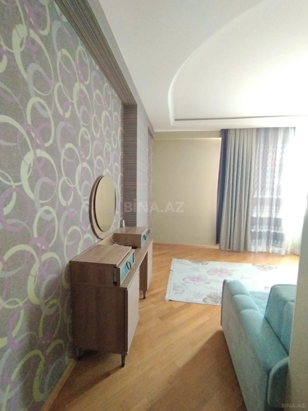 Satılır 3 otaqlı mənzil 126 m²