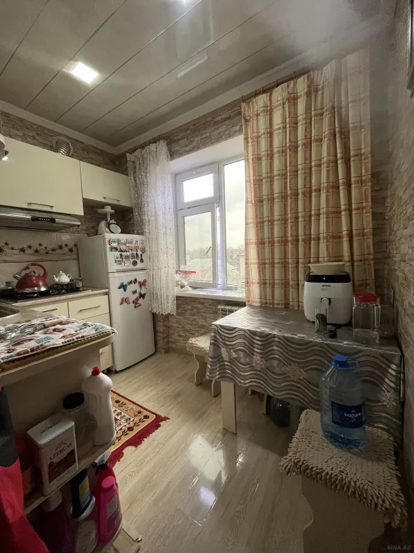 Satılır 1 otaqlı mənzil 40 m²