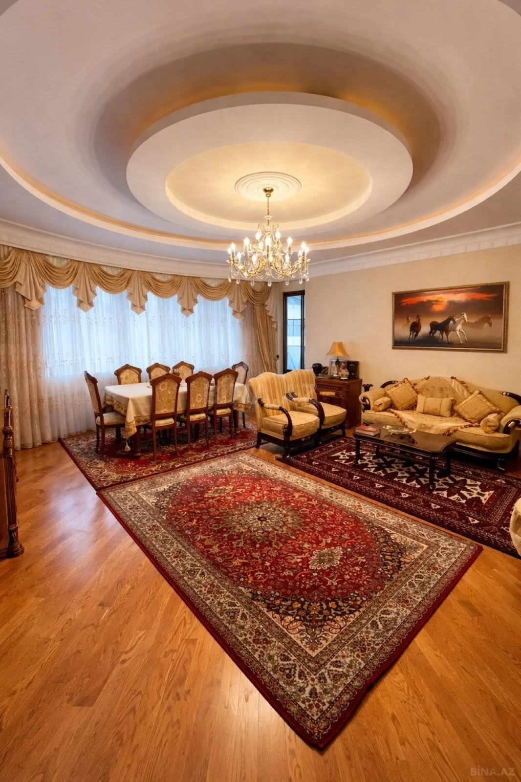 Satılır 3 otaqlı mənzil 167 m²