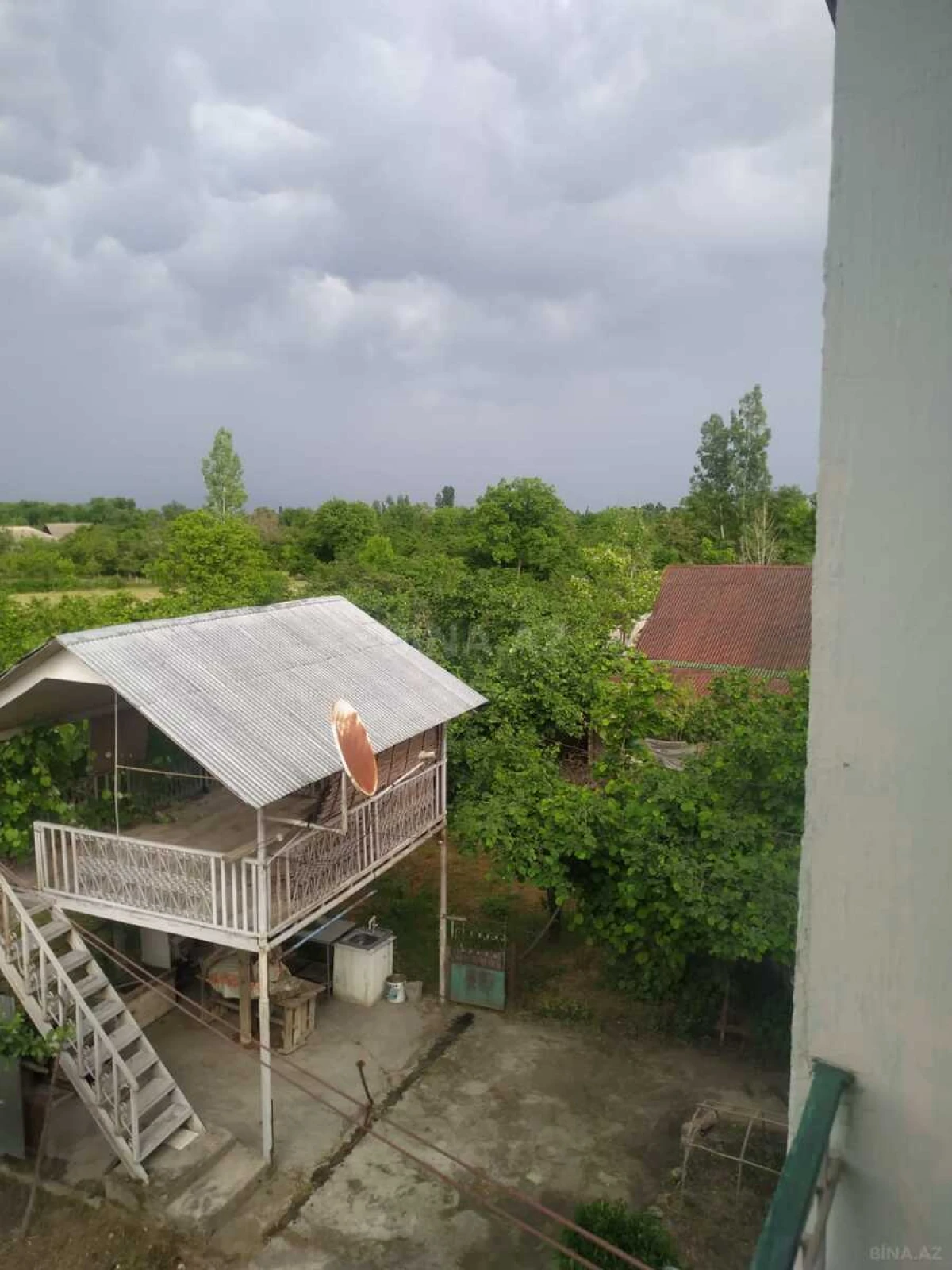 Satılır 6 otaqlı həyət evi 200 m²