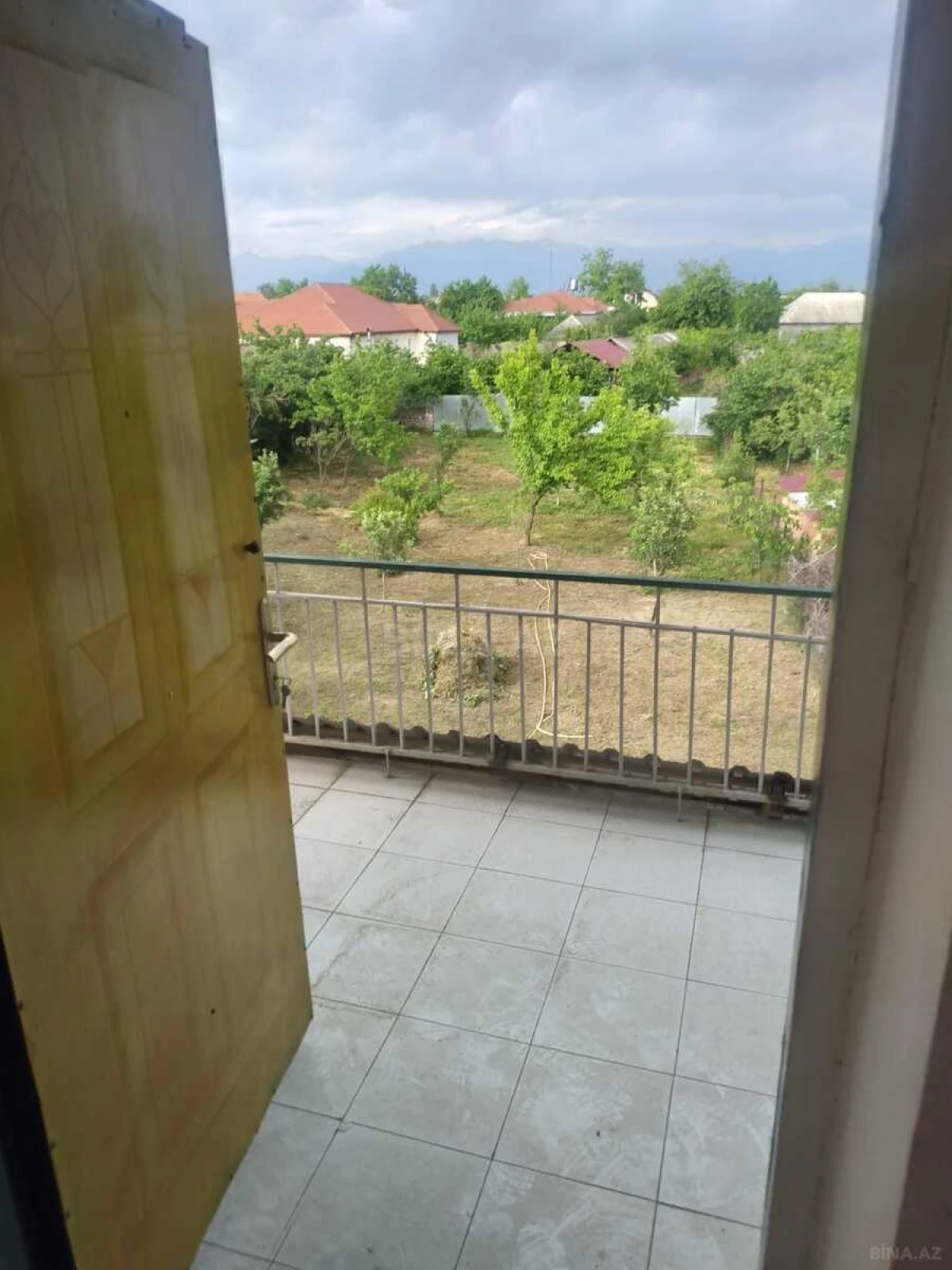 Satılır 6 otaqlı həyət evi 200 m²