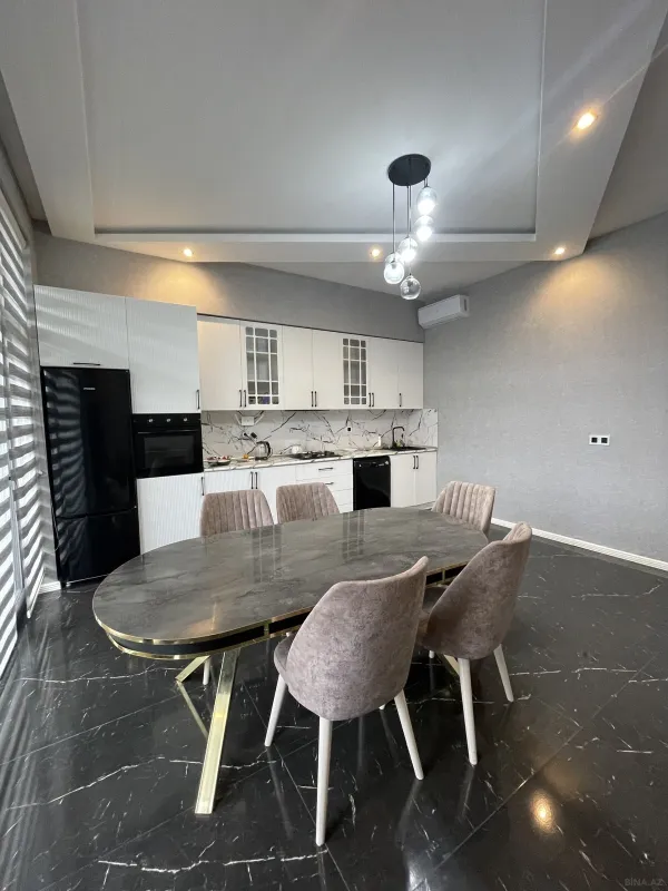 Kirayə verilir 5 otaqlı həyət evi 300 m²