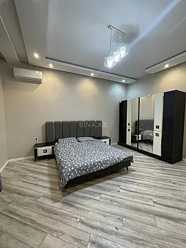 Kirayə verilir 5 otaqlı həyət evi 300 m²