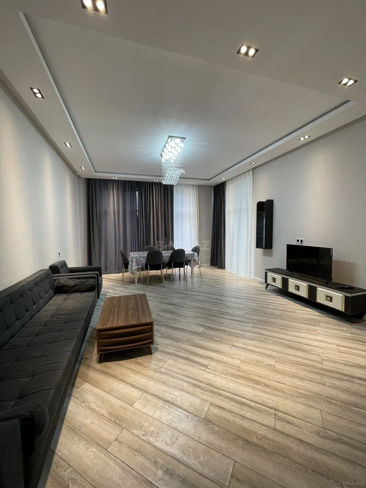 Kirayə verilir 5 otaqlı həyət evi 300 m²