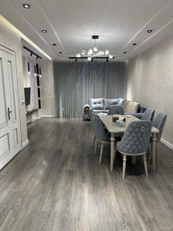 Kirayə verilir 3 otaqlı mənzil 112 m²