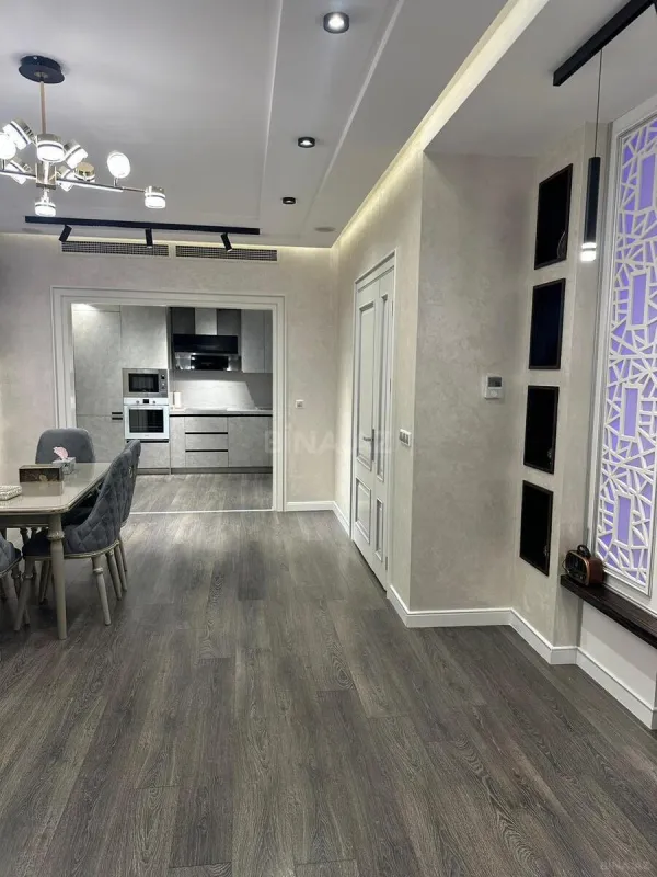 Kirayə verilir 3 otaqlı mənzil 112 m²