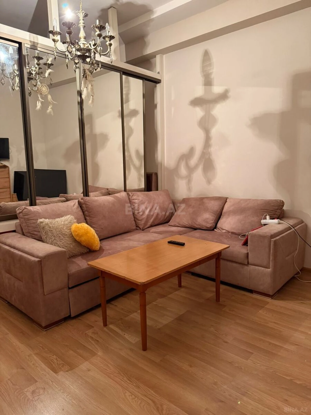 Kirayə verilir 2 otaqlı mənzil 55 m²