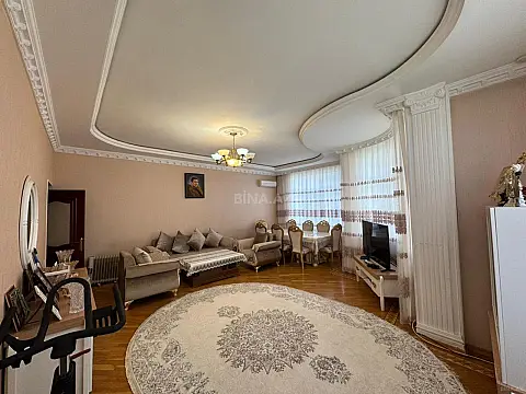 Satılır 4 otaqlı mənzil 188 m²