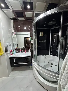 Satılır 3 otaqlı mənzil 120 m²