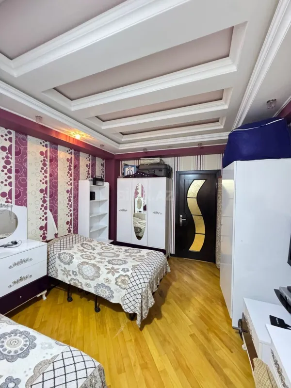 Satılır 3 otaqlı mənzil 120 m²