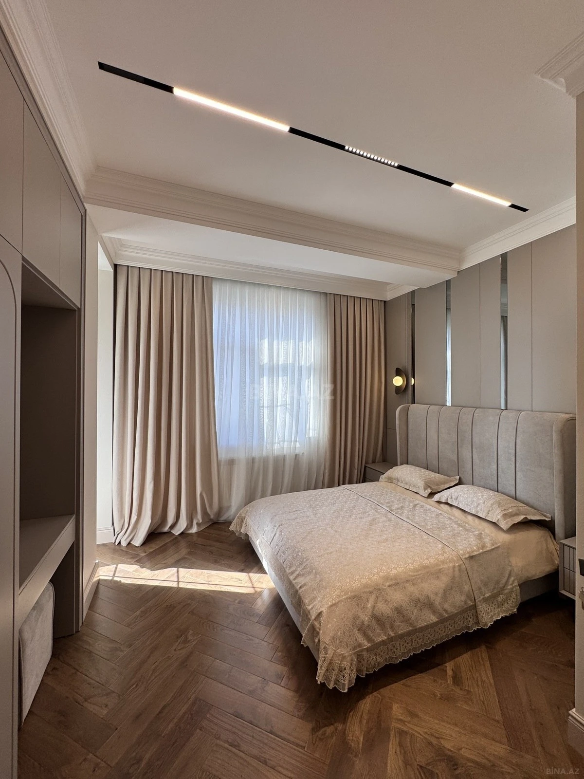 Satılır 4 otaqlı mənzil 165 m²