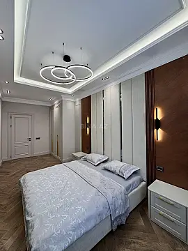 Satılır 4 otaqlı mənzil 165 m²