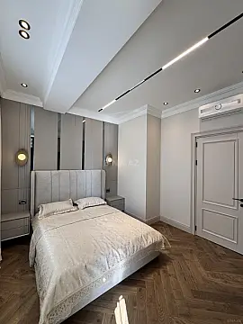 Satılır 4 otaqlı mənzil 165 m²