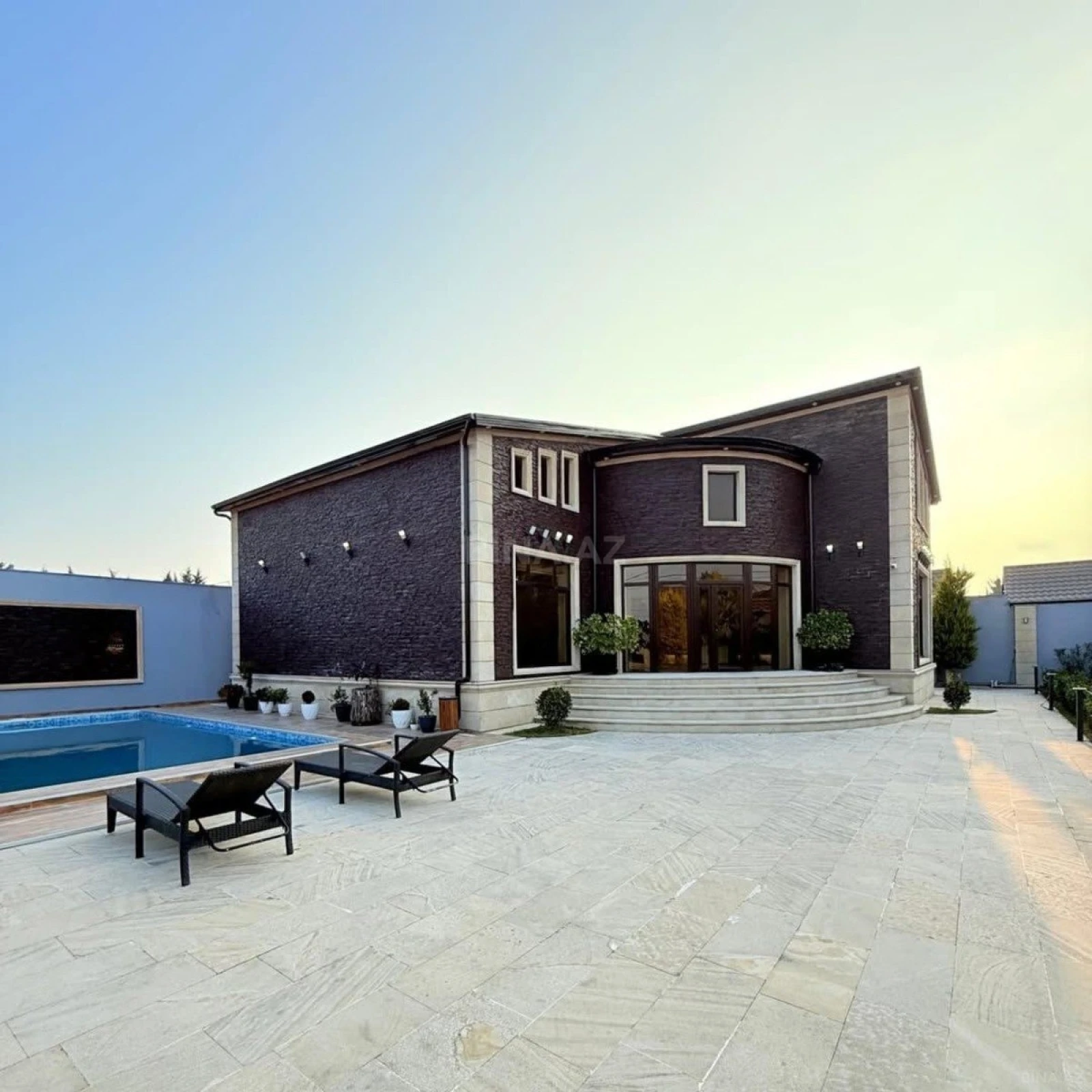 Kirayə verilir 4 otaqlı həyət evi 250 m²