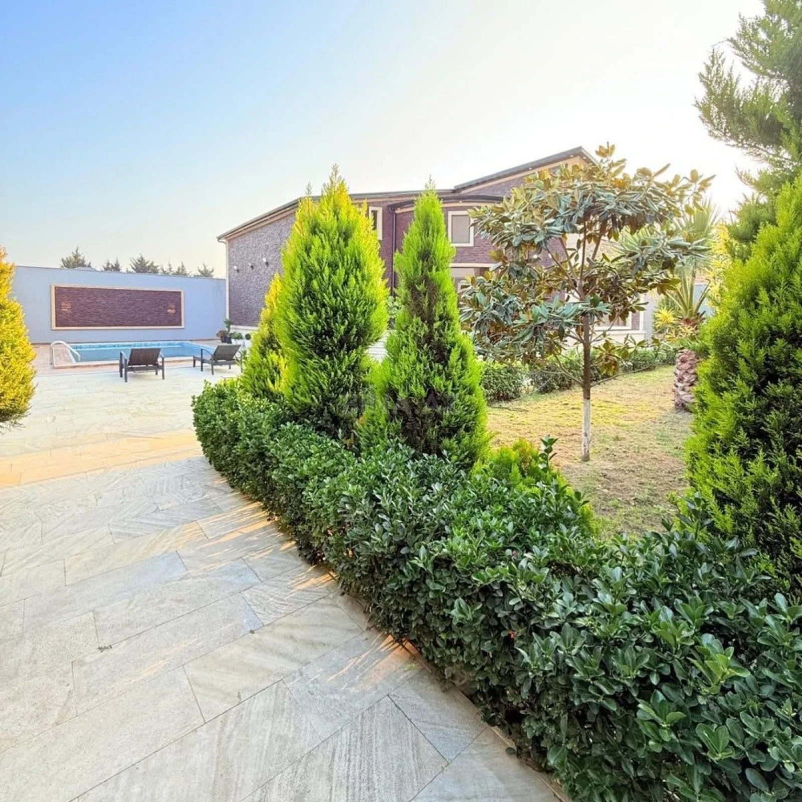 Kirayə verilir 4 otaqlı həyət evi 250 m²