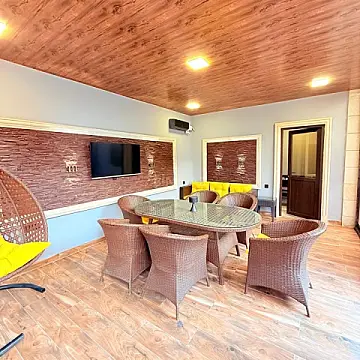 Kirayə verilir 4 otaqlı həyət evi 250 m²