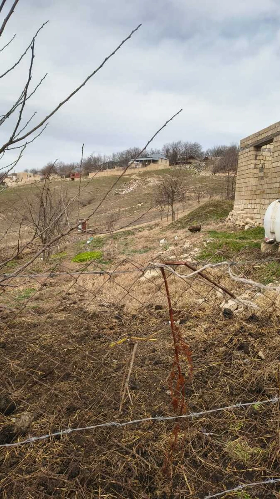 Satılır torpaq sahəsi 12 m²