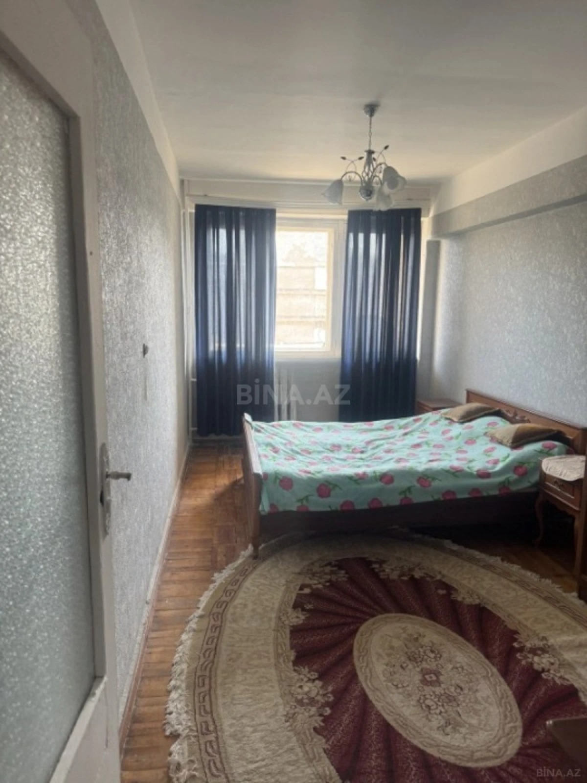 Kirayə verilir 2 otaqlı mənzil 90 m²