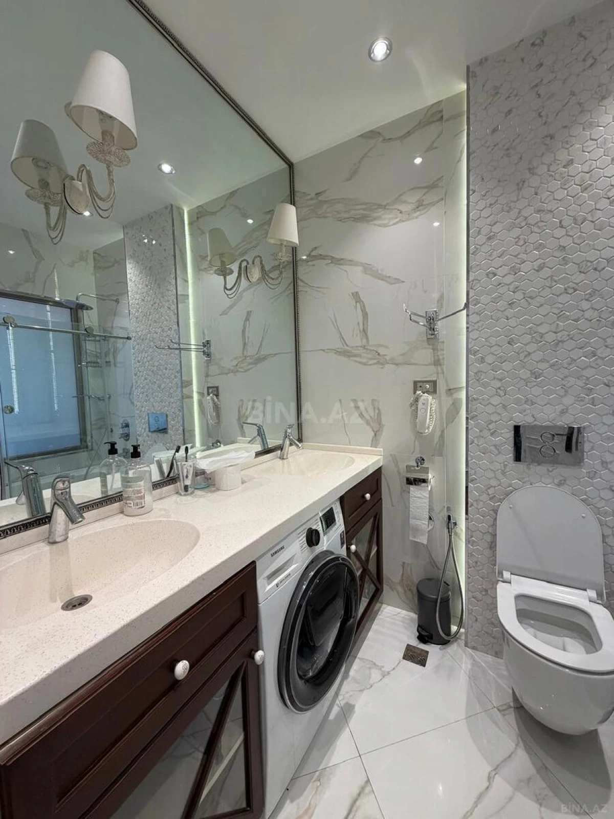 Kirayə verilir 3 otaqlı mənzil 111 m²