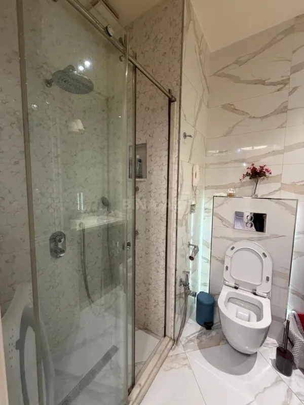 Kirayə verilir 3 otaqlı mənzil 111 m²