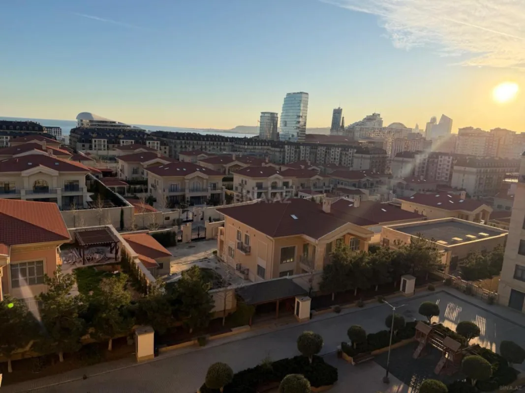 Kirayə verilir 3 otaqlı mənzil 111 m²