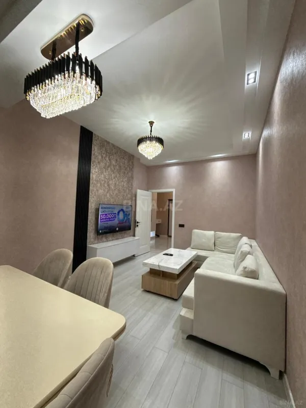 Kirayə verilir 2 otaqlı mənzil 70 m²