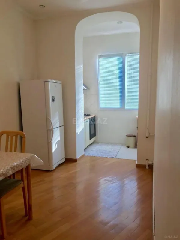 Kirayə verilir 2 otaqlı mənzil 65 m²