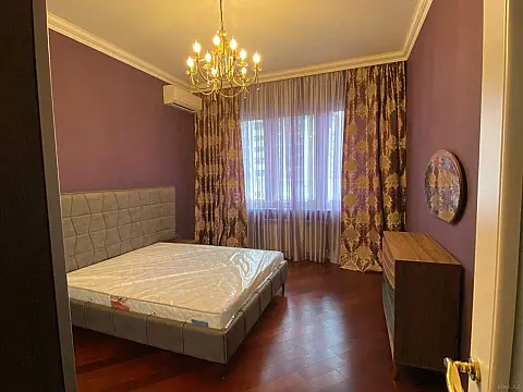 Kirayə verilir 3 otaqlı mənzil 95 m²