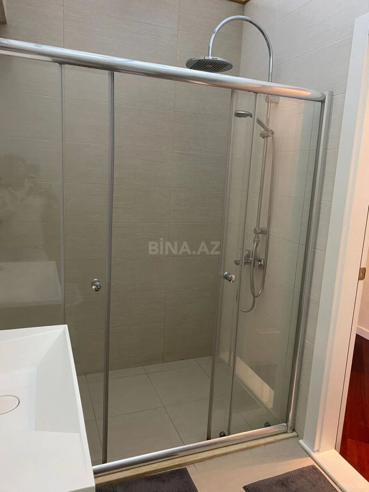 Kirayə verilir 3 otaqlı mənzil 95 m²