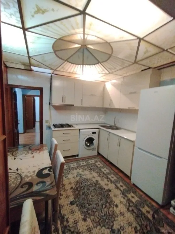 Satılır 4 otaqlı mənzil 100 m²