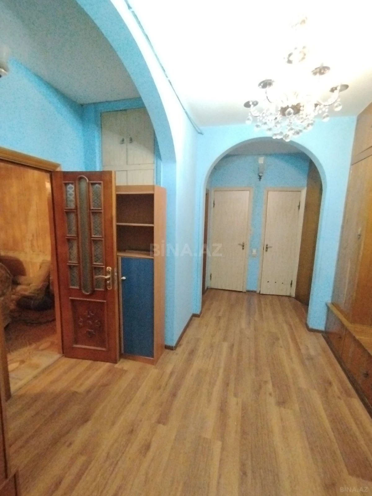 Satılır 4 otaqlı mənzil 100 m²