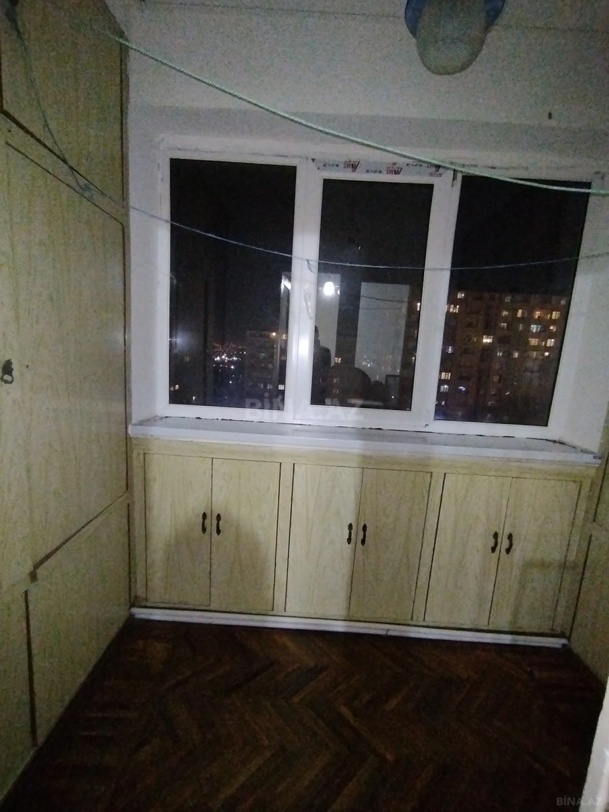 Satılır 4 otaqlı mənzil 100 m²