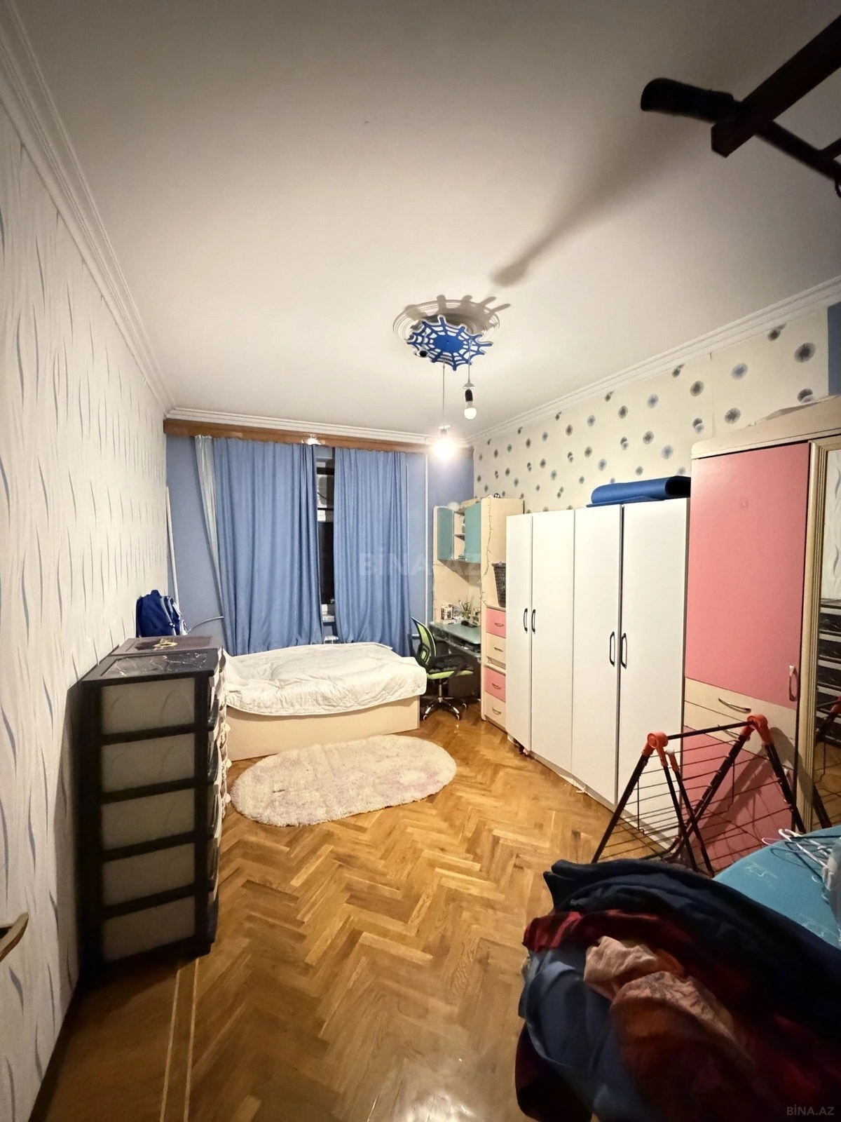 Satılır 4 otaqlı mənzil 100 m²