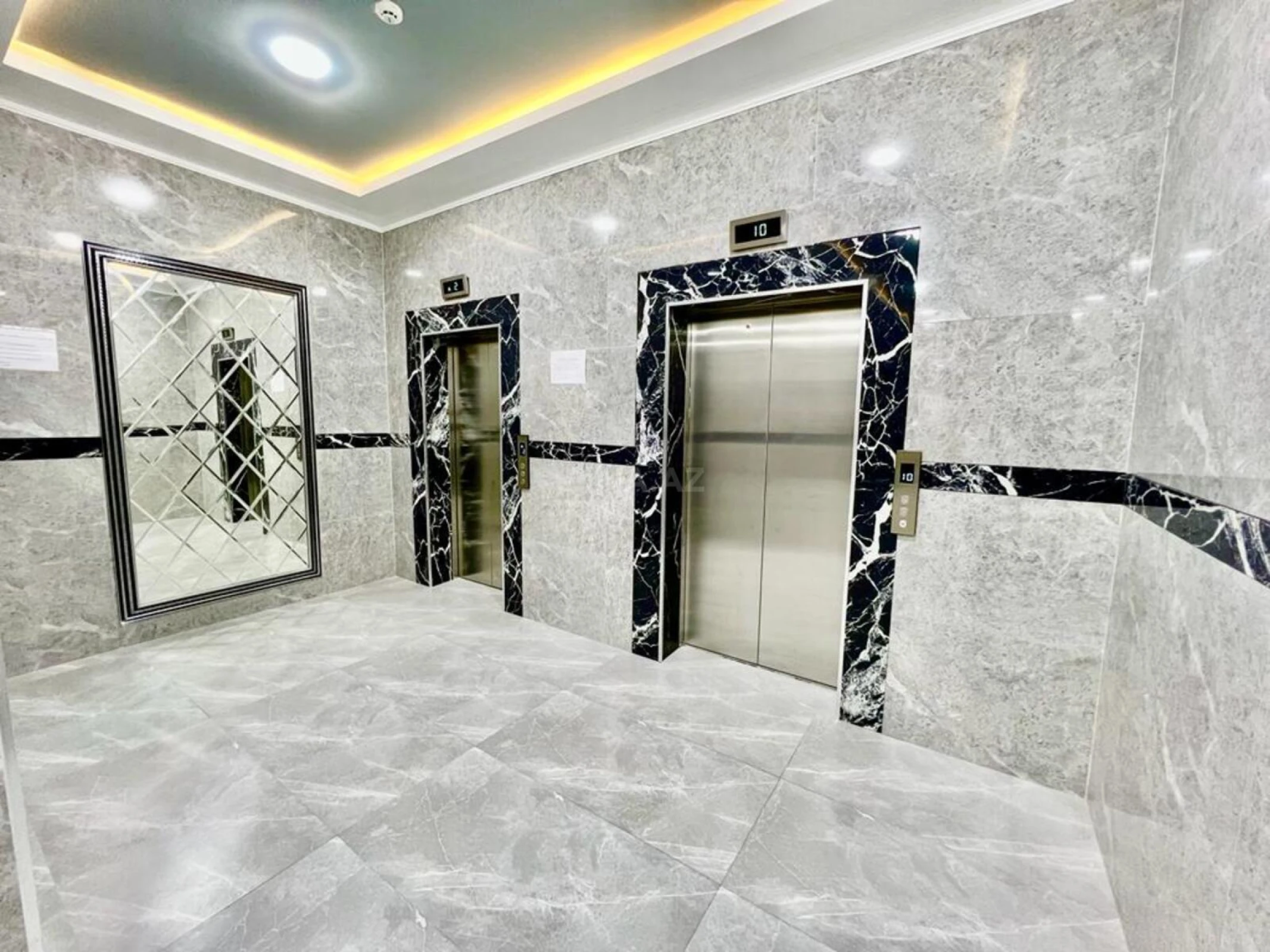 Satılır 3 otaqlı mənzil 111 m²