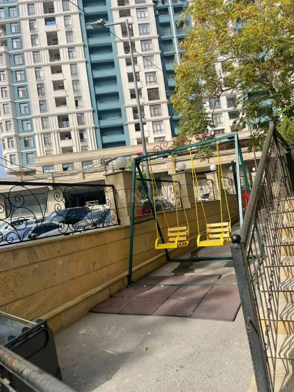 Kirayə verilir 2 otaqlı mənzil 60 m²