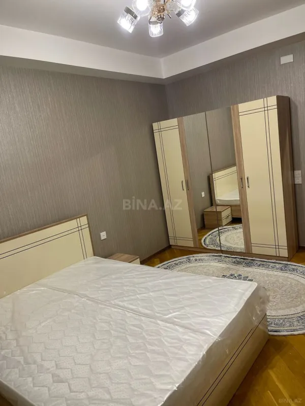 Kirayə verilir 2 otaqlı mənzil 62 m²