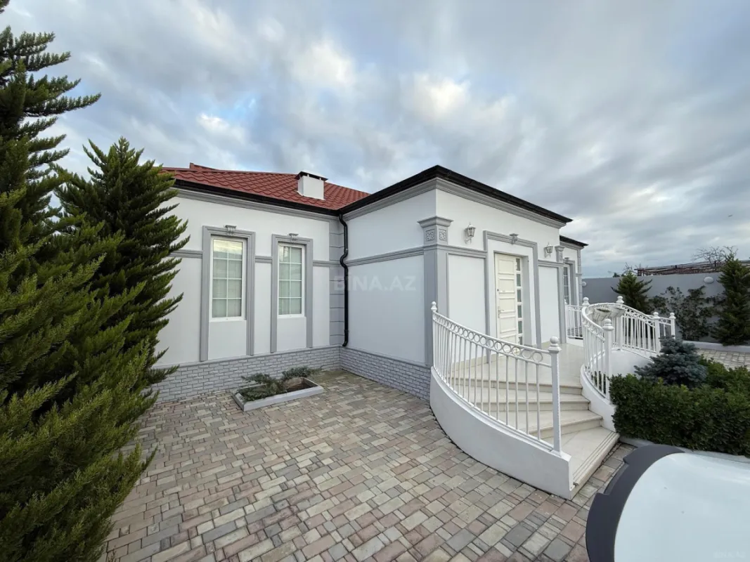Satılır 5 otaqlı həyət evi 142 m²