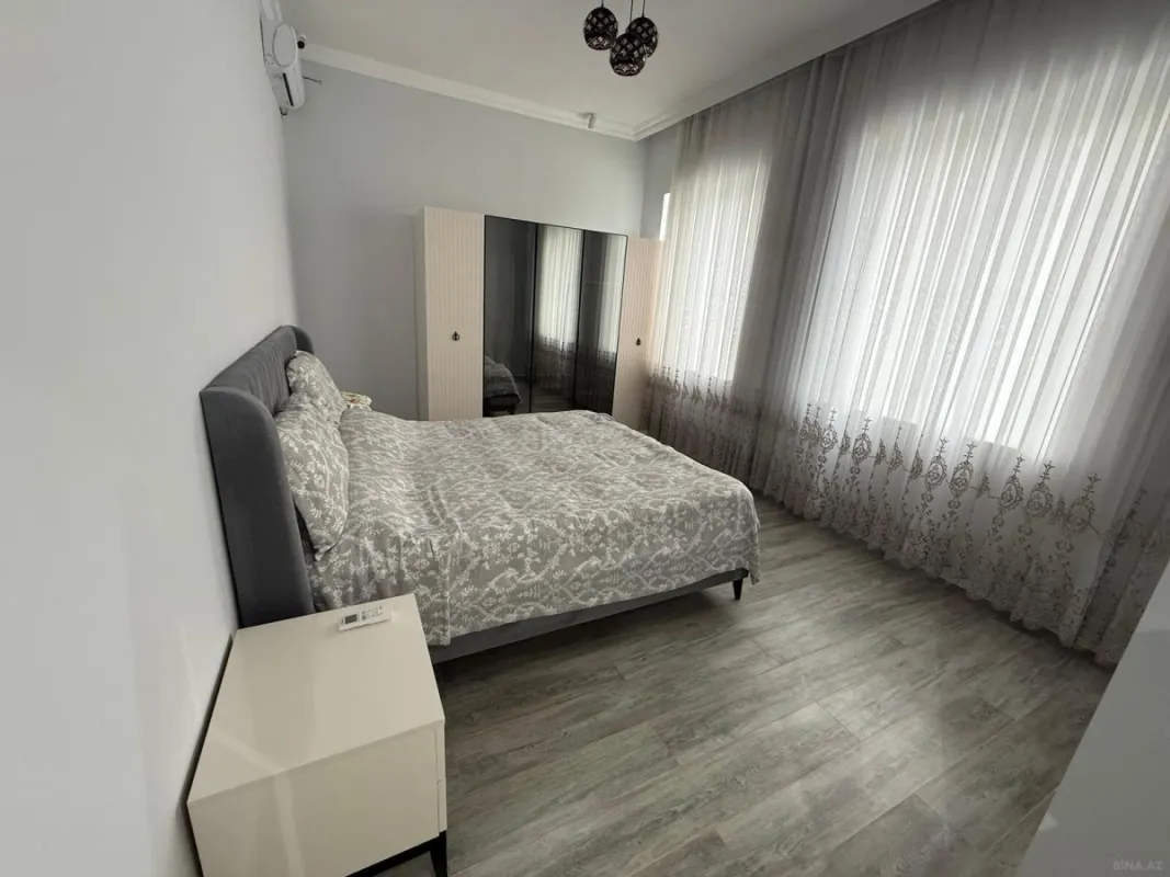 Satılır 5 otaqlı həyət evi 142 m²