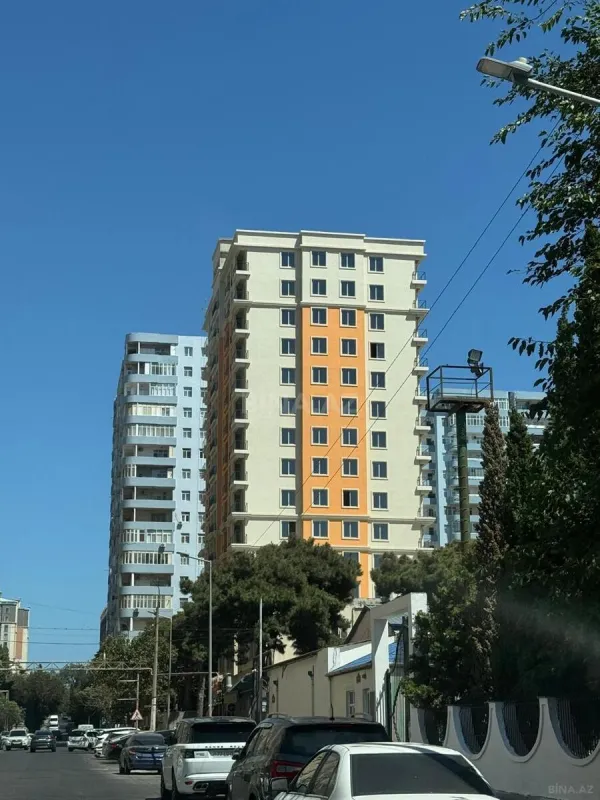 Satılır 2 otaqlı mənzil 79 m²