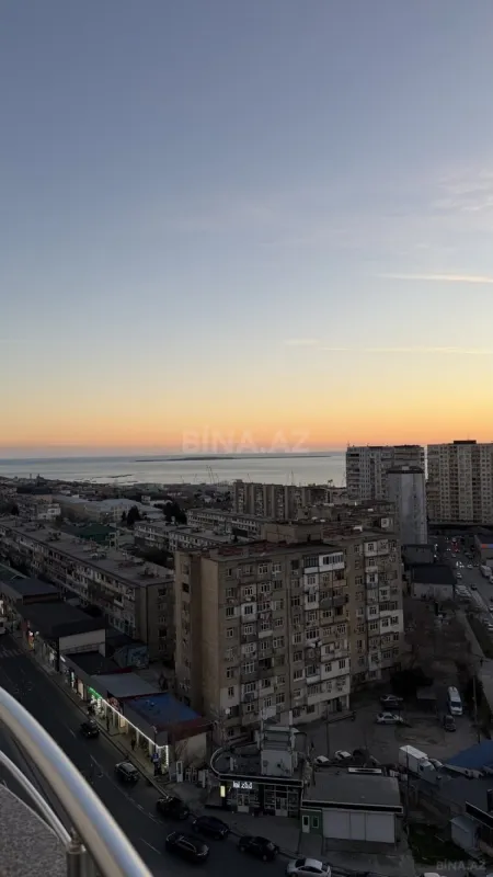 Satılır 3 otaqlı mənzil 140 m²