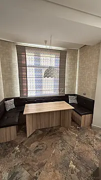 Satılır 3 otaqlı mənzil 140 m²