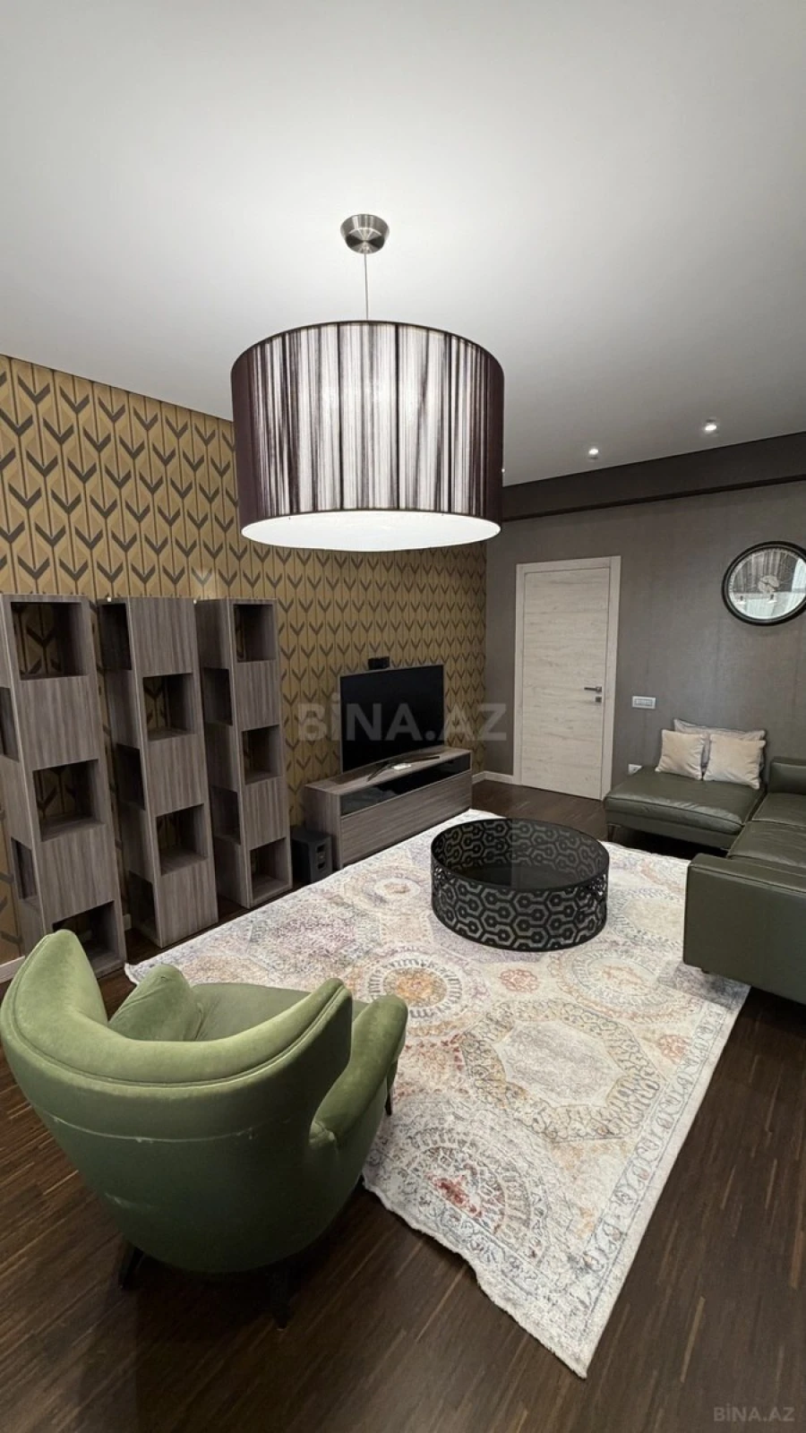 Satılır 3 otaqlı mənzil 140 m²
