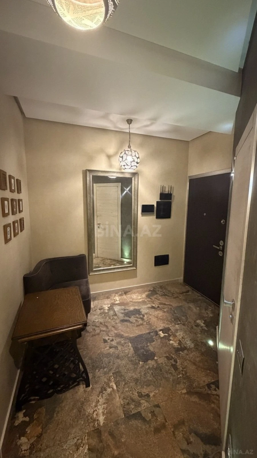 Satılır 3 otaqlı mənzil 140 m²