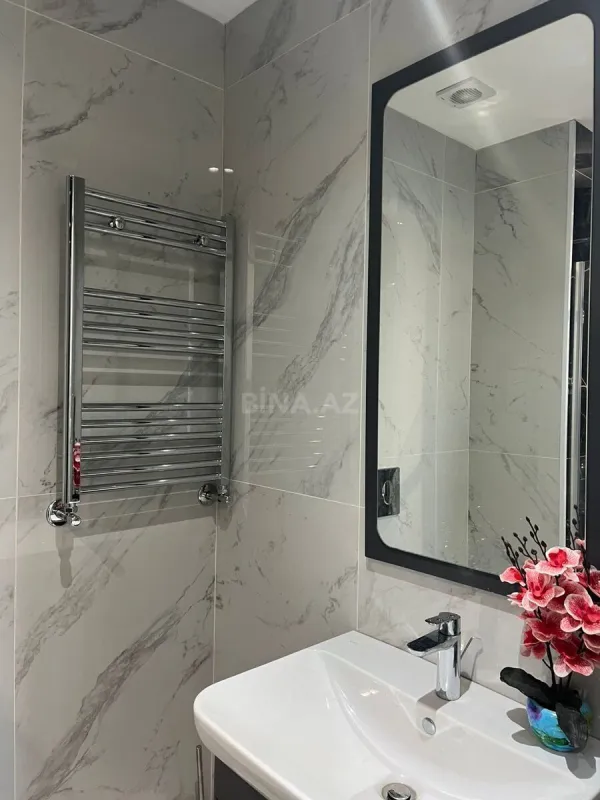 Kirayə verilir 2 otaqlı mənzil 65 m²