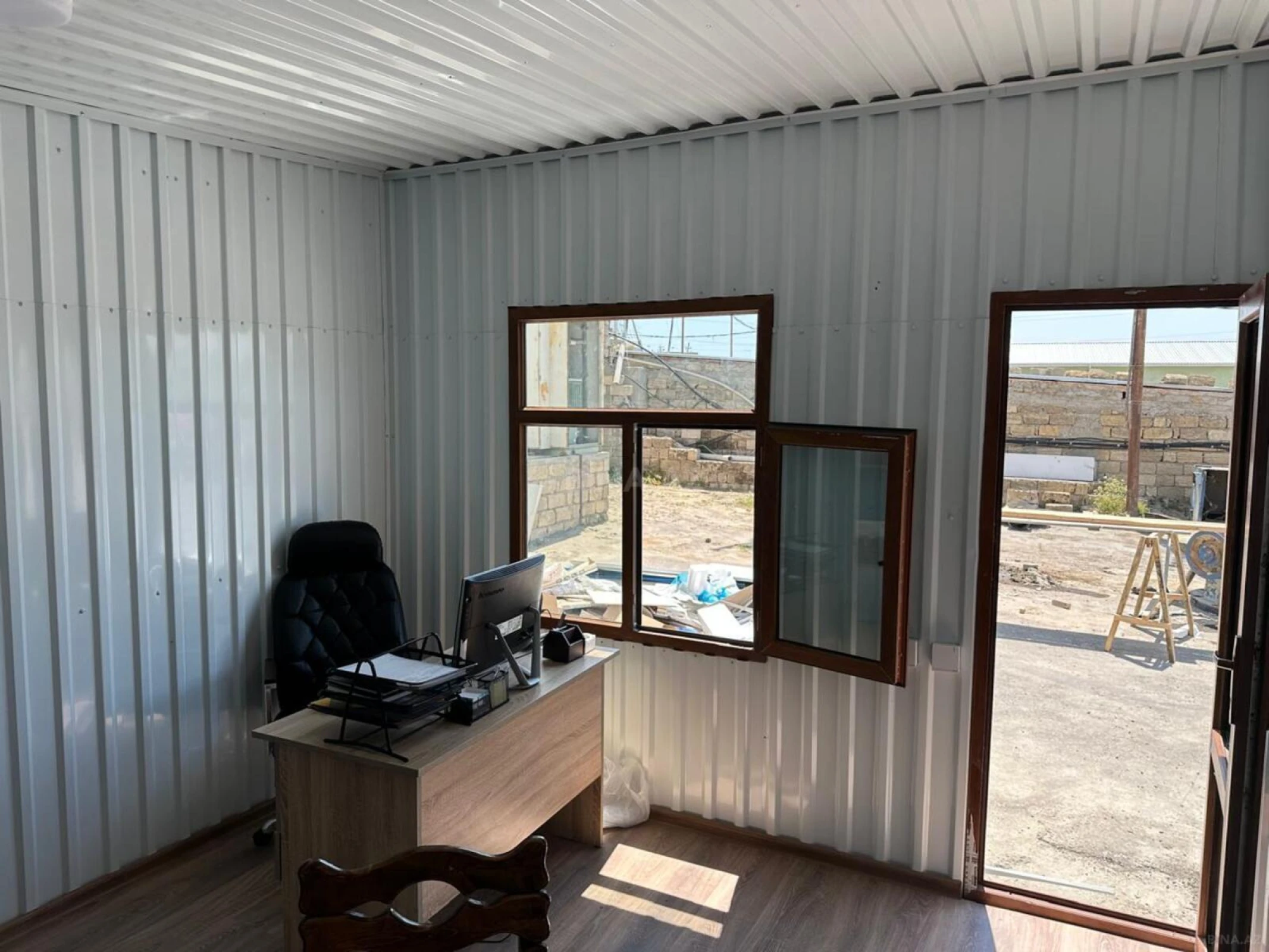 Kirayə verilir obyekt 300 m²