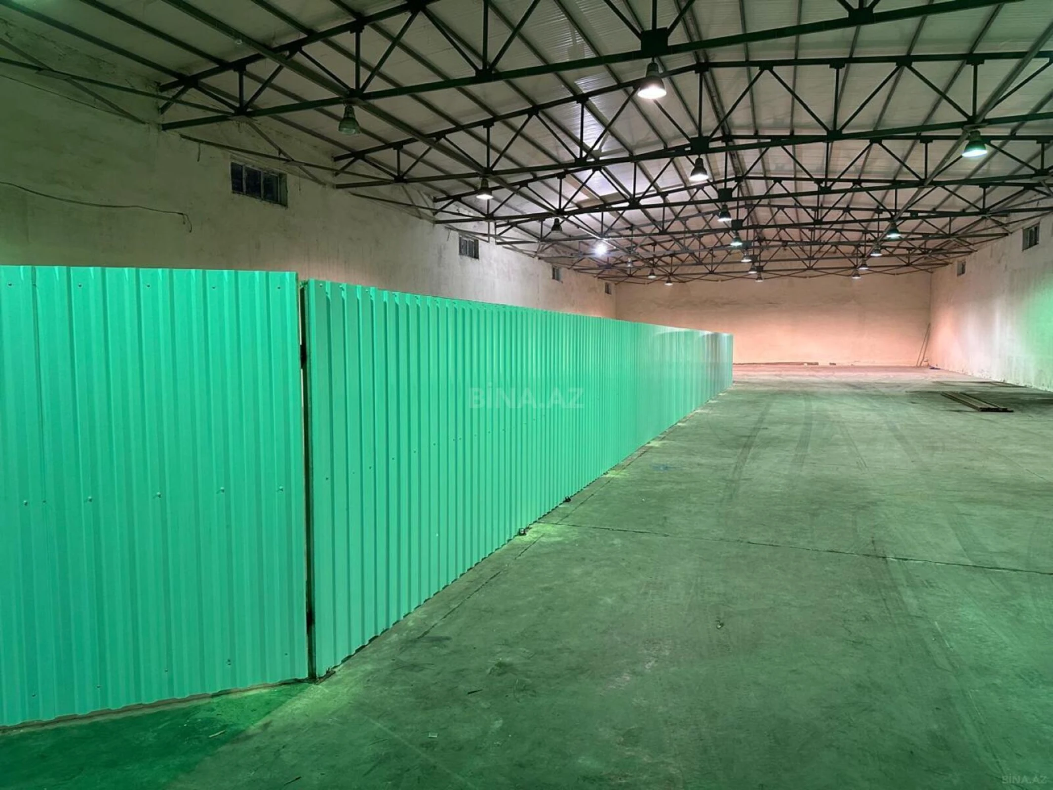 Kirayə verilir obyekt 300 m²