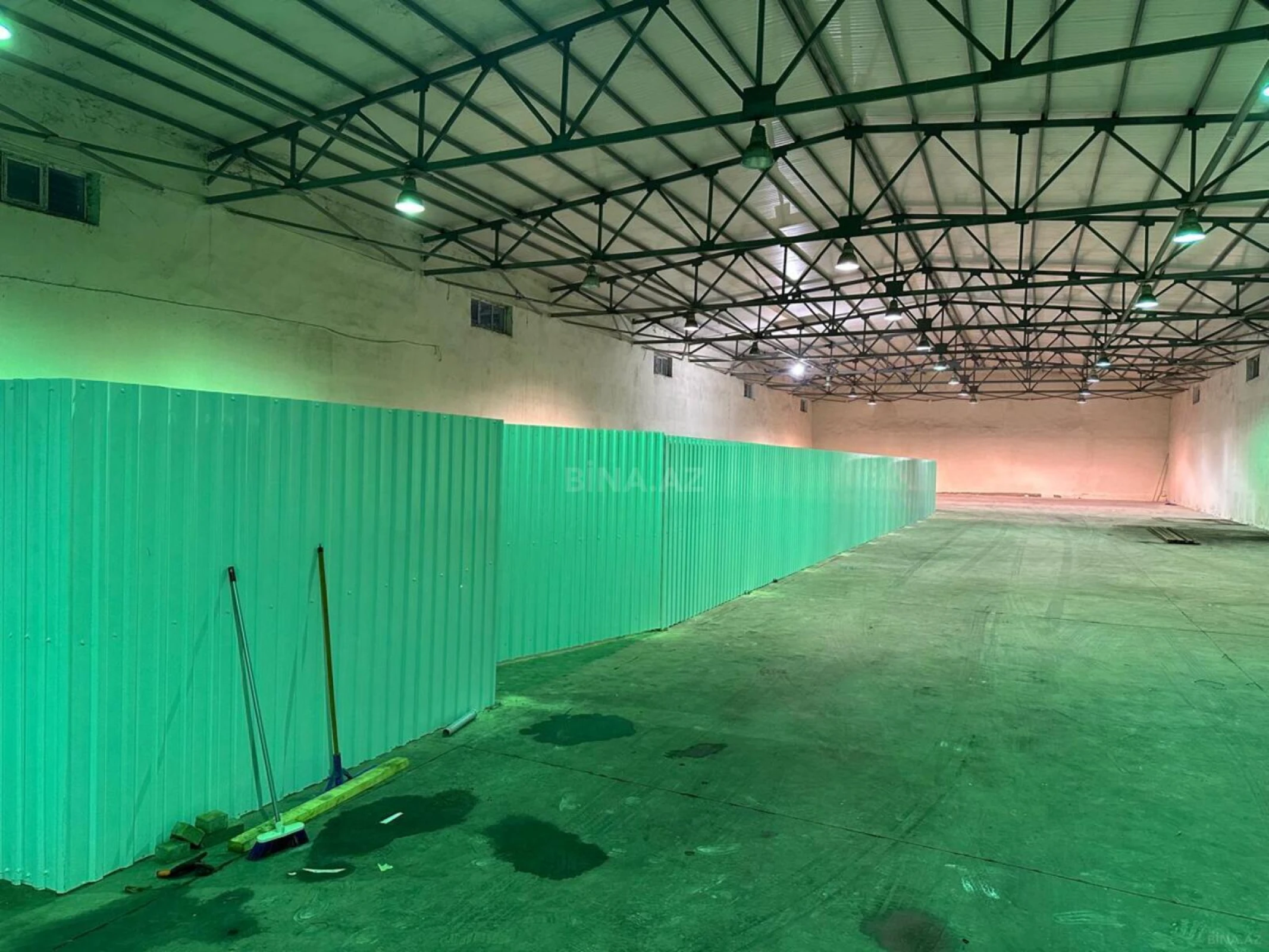 Kirayə verilir obyekt 300 m²